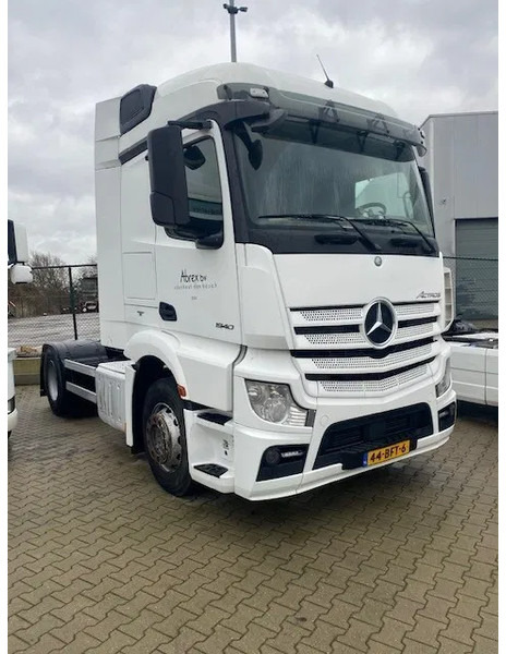 Mercedes-Benz Actros 1840 stream space cabine met spoilers fenders en zonneklep - Тягач: фото 2 Mercedes-Benz Actros 1840 stream space cabine met spoilers fenders en zonneklep - Тягач: фото 2