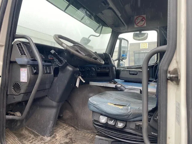 Volvo FM 400 globetrotter trekker - Тягач: фото 5 Volvo FM 400 globetrotter trekker - Тягач: фото 5