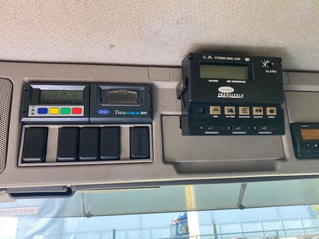 Volvo FM 330 2 temp koelvriesbak , 760 lang, 2 comp, carrier koeler, D"hollandia klep - Рефрижератор: фото 5 Volvo FM 330 2 temp koelvriesbak , 760 lang, 2 comp, carrier koeler, D"hollandia klep - Рефрижератор: фото 5