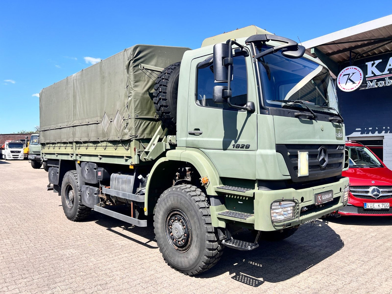Mercedes-Benz 1829 A Axor 4x4 EX- 31 TKM Camper Expedi - Тентованный грузовик: фото 1 Mercedes-Benz 1829 A Axor 4x4 EX- 31 TKM Camper Expedi - Тентованный грузовик: фото 1
