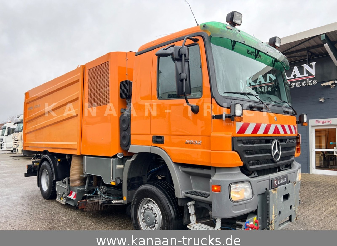Mercedes-Benz 2032 Actros 4x4 Bucher STKF 9500 AIRPORT KLIMA - Подметально-уборочная машина: фото 2 Mercedes-Benz 2032 Actros 4x4 Bucher STKF 9500 AIRPORT KLIMA - Подметально-уборочная машина: фото 2