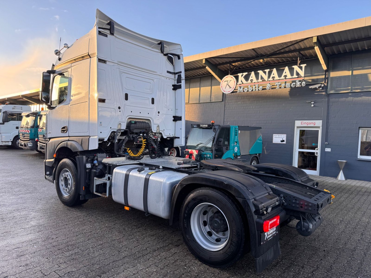 Mercedes-Benz 1846 Actros 5 Hydr. Kipper / Walkingfloor 2-Weg - Тягач: фото 4 Mercedes-Benz 1846 Actros 5 Hydr. Kipper / Walkingfloor 2-Weg - Тягач: фото 4