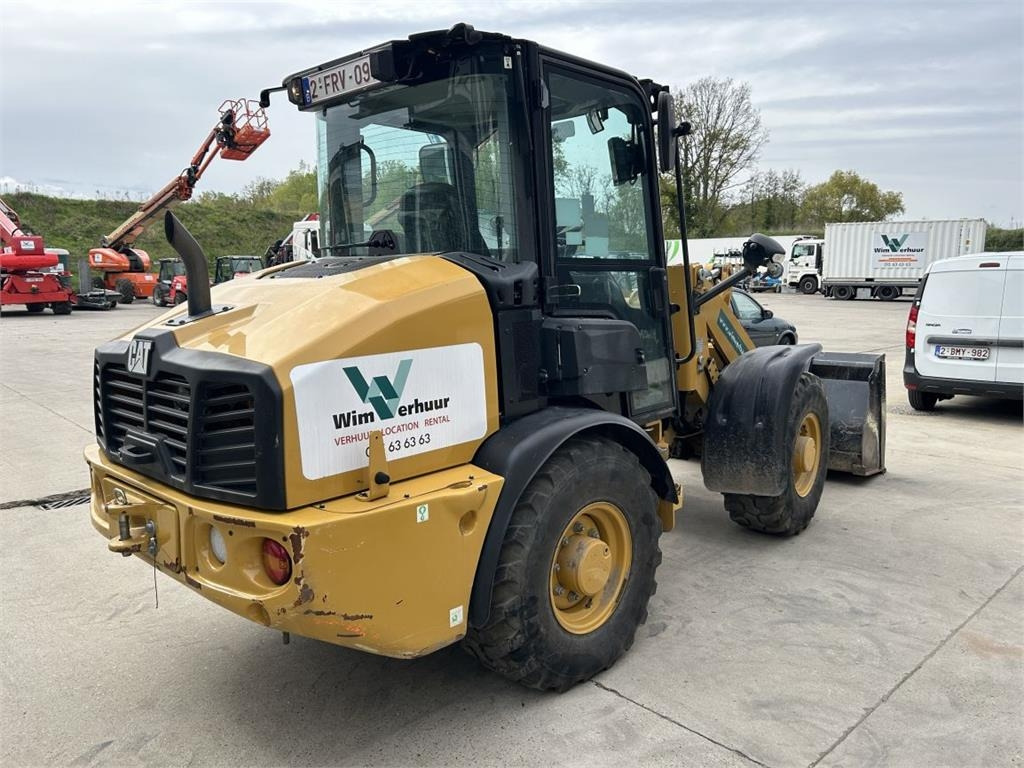 Компактный фронтальный погрузчик CAT 906M (8758): фото 6