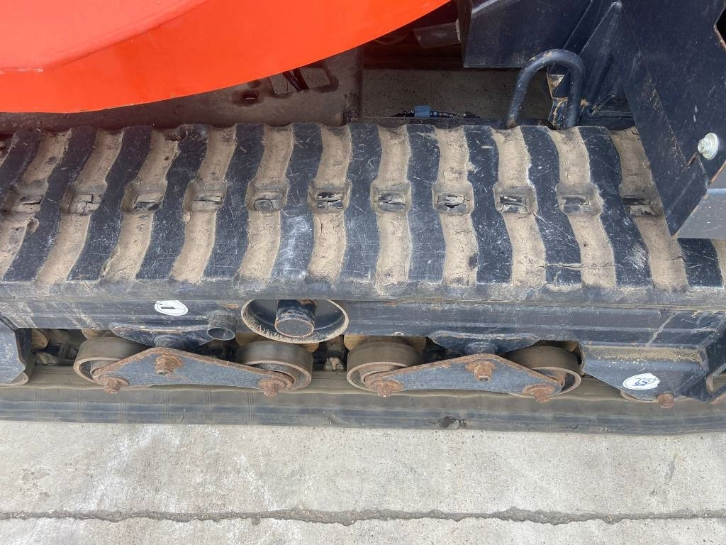Kubota KC 300 - Гусеничный самосвал: фото 3 Kubota KC 300 - Гусеничный самосвал: фото 3