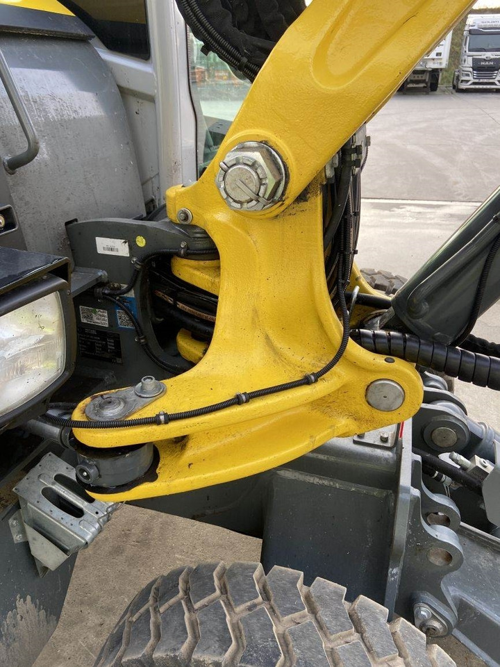 Колёсный экскаватор Neuson EW65 (7762): фото 14