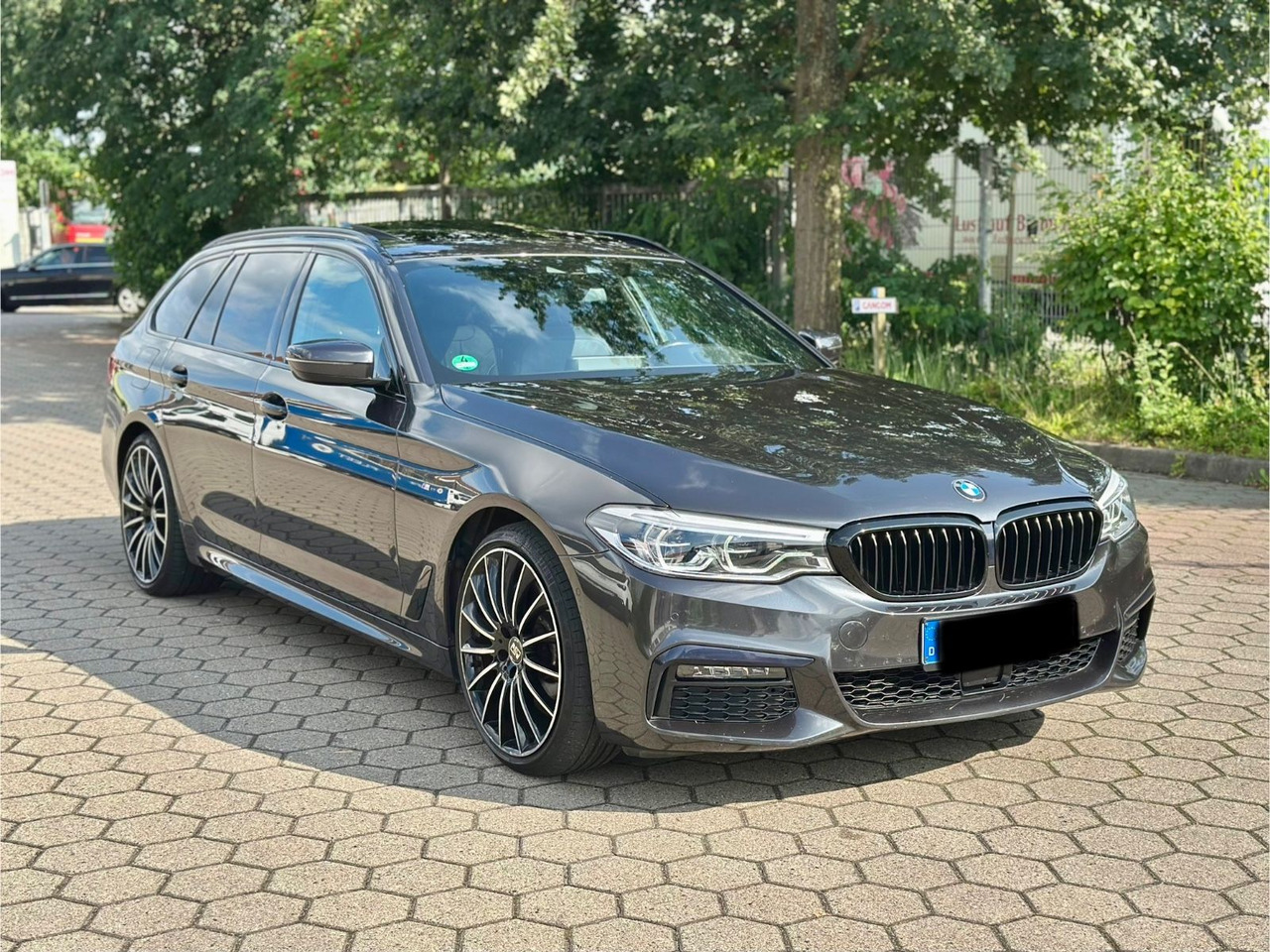 BMW M 540d xD Touring A*M Sport*HuD*20 Zoll*Pano*LED - Универсал: фото 1 BMW M 540d xD Touring A*M Sport*HuD*20 Zoll*Pano*LED - Универсал: фото 1
