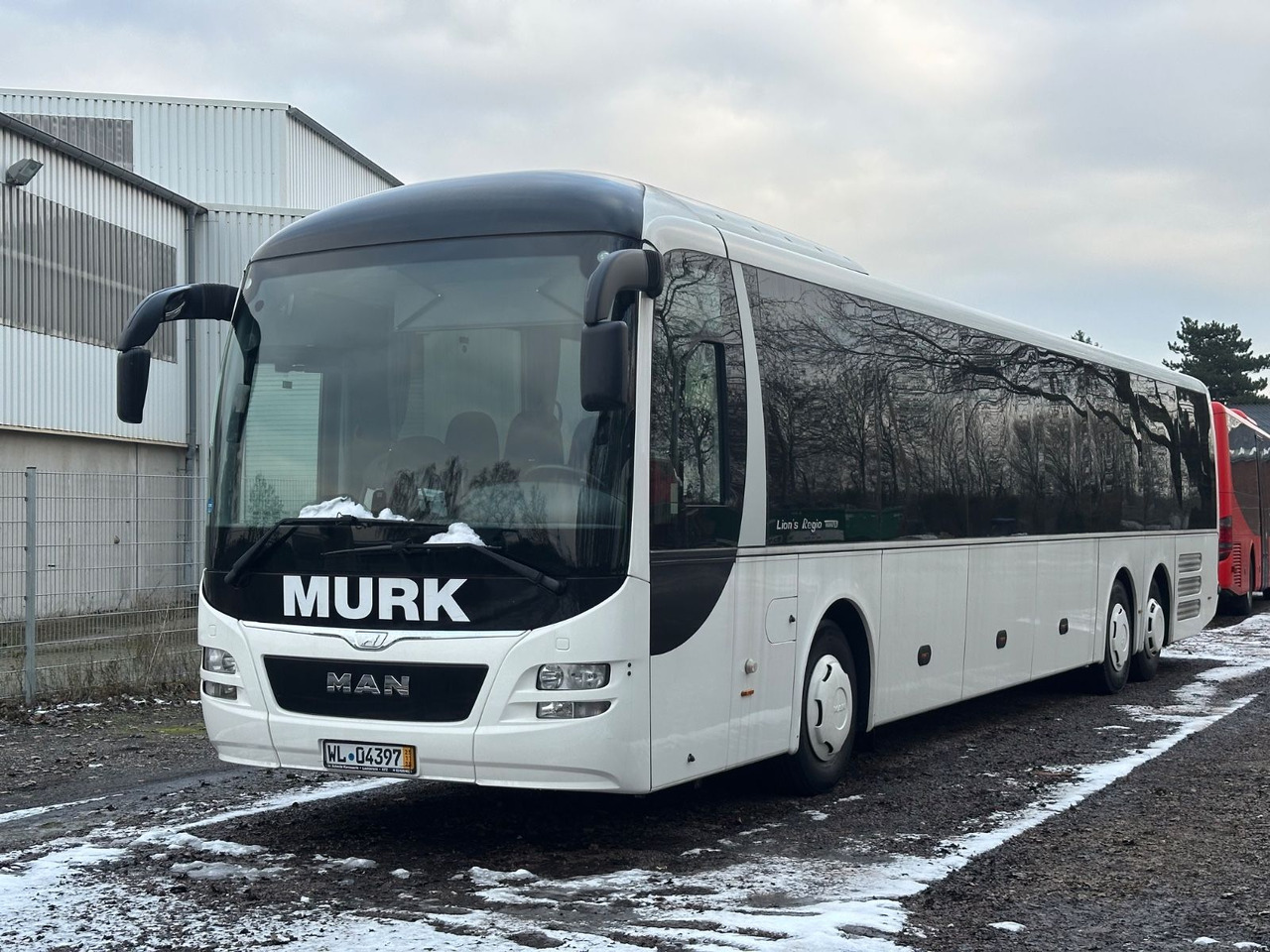 MAN R13 Lions Regio L (65Sitze*251 tKm) - Пригородный автобус: фото 1 MAN R13 Lions Regio L (65Sitze*251 tKm) - Пригородный автобус: фото 1