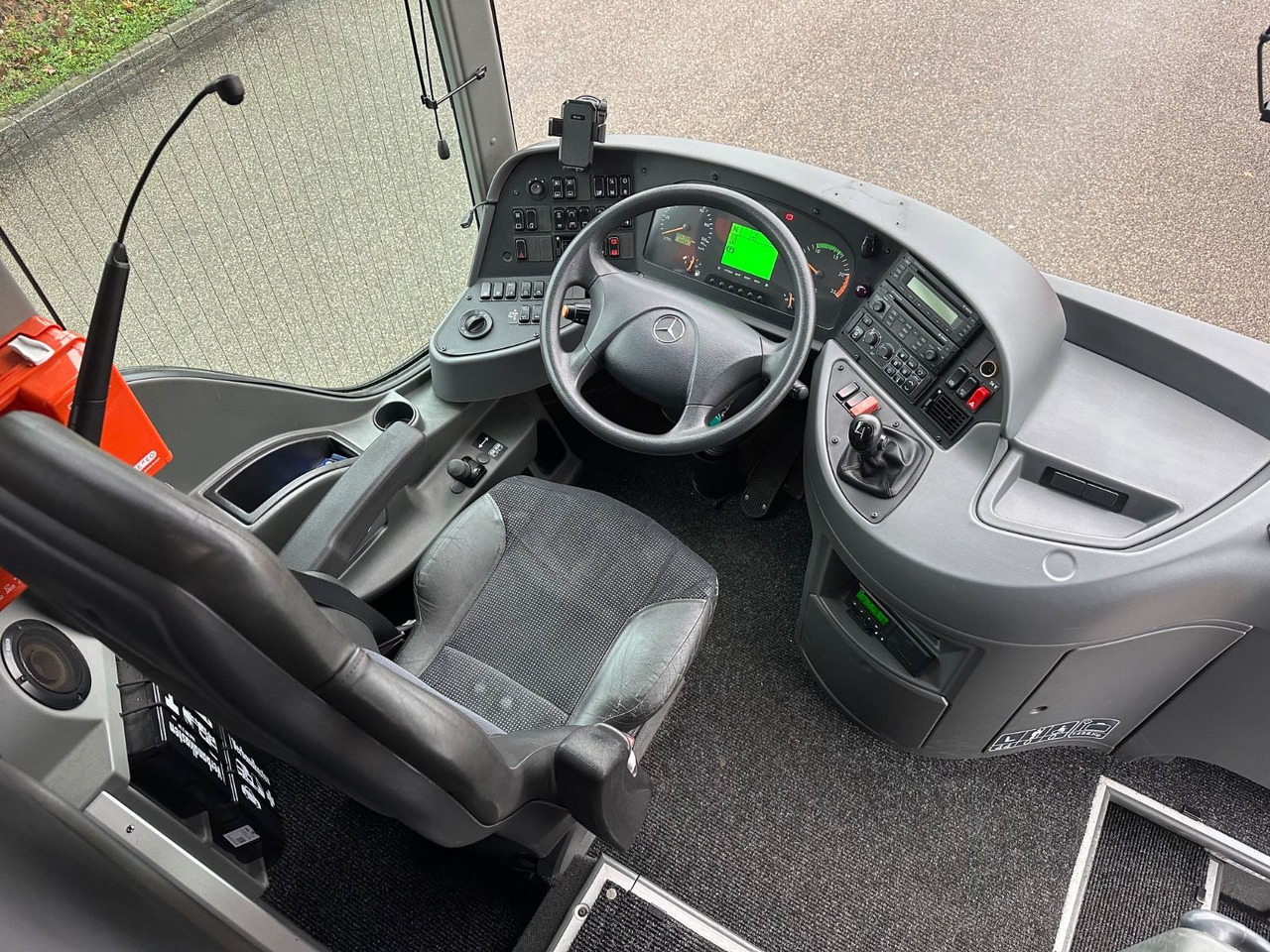 Mercedes-Benz Tourismo O350 15 RHD (205 tKm*DE*TOP) - Туристический автобус: фото 5 Mercedes-Benz Tourismo O350 15 RHD (205 tKm*DE*TOP) - Туристический автобус: фото 5