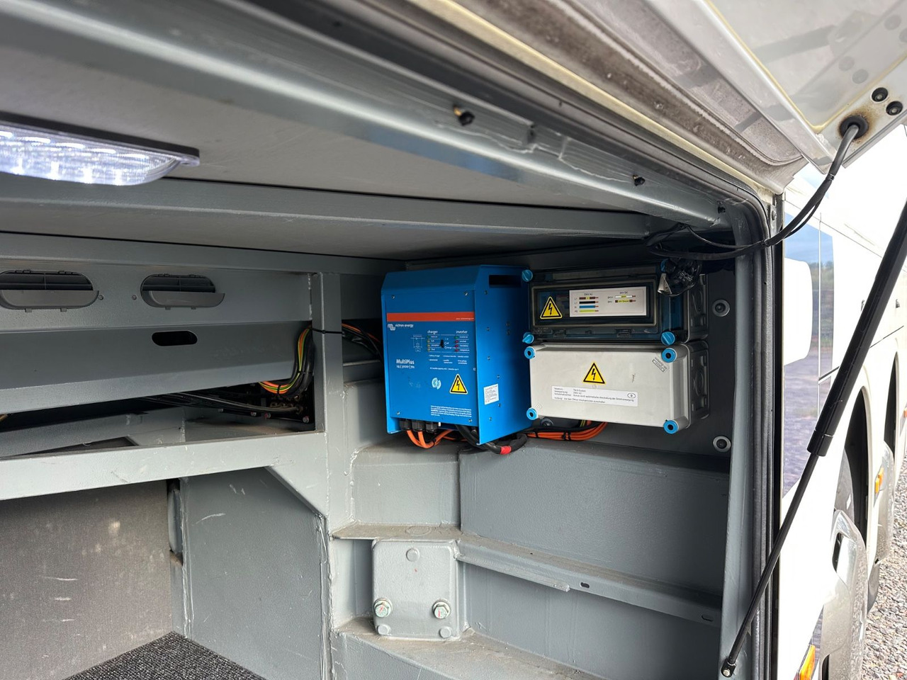 Mercedes-Benz Tourismo O350 17 RHD-L (60 Sitze*341.tKM*DE*TOP) - Туристический автобус: фото 5 Mercedes-Benz Tourismo O350 17 RHD-L (60 Sitze*341.tKM*DE*TOP) - Туристический автобус: фото 5