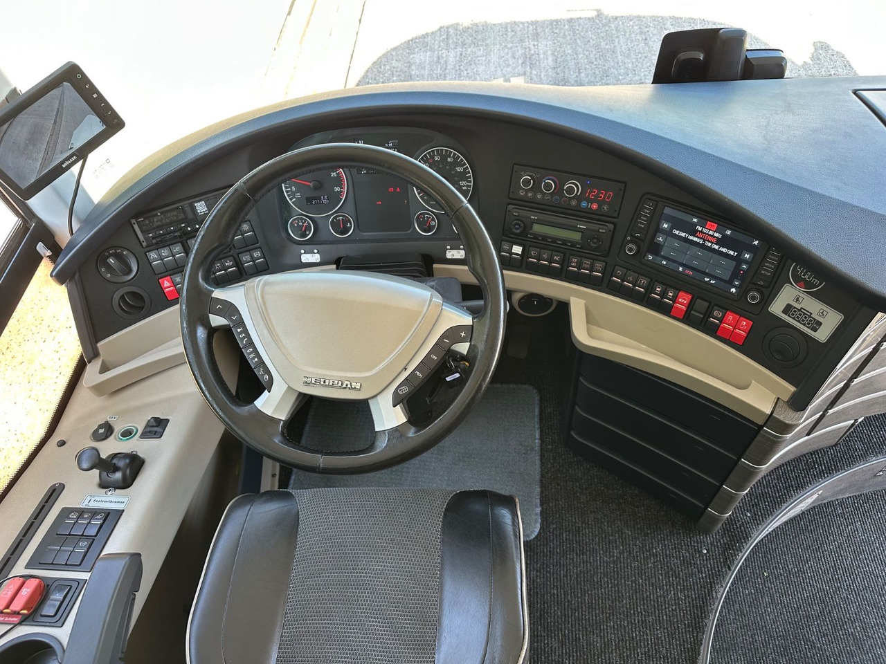 Neoplan P06 Skyliner L (83 Sitze*TOP*Motor Neu*Panorama) в лизинг Neoplan P06 Skyliner L (83 Sitze*TOP*Motor Neu*Panorama): фото 16 Neoplan P06 Skyliner L (83 Sitze*TOP*Motor Neu*Panorama) в лизинг Neoplan P06 Skyliner L (83 Sitze*TOP*Motor Neu*Panorama): фото 16