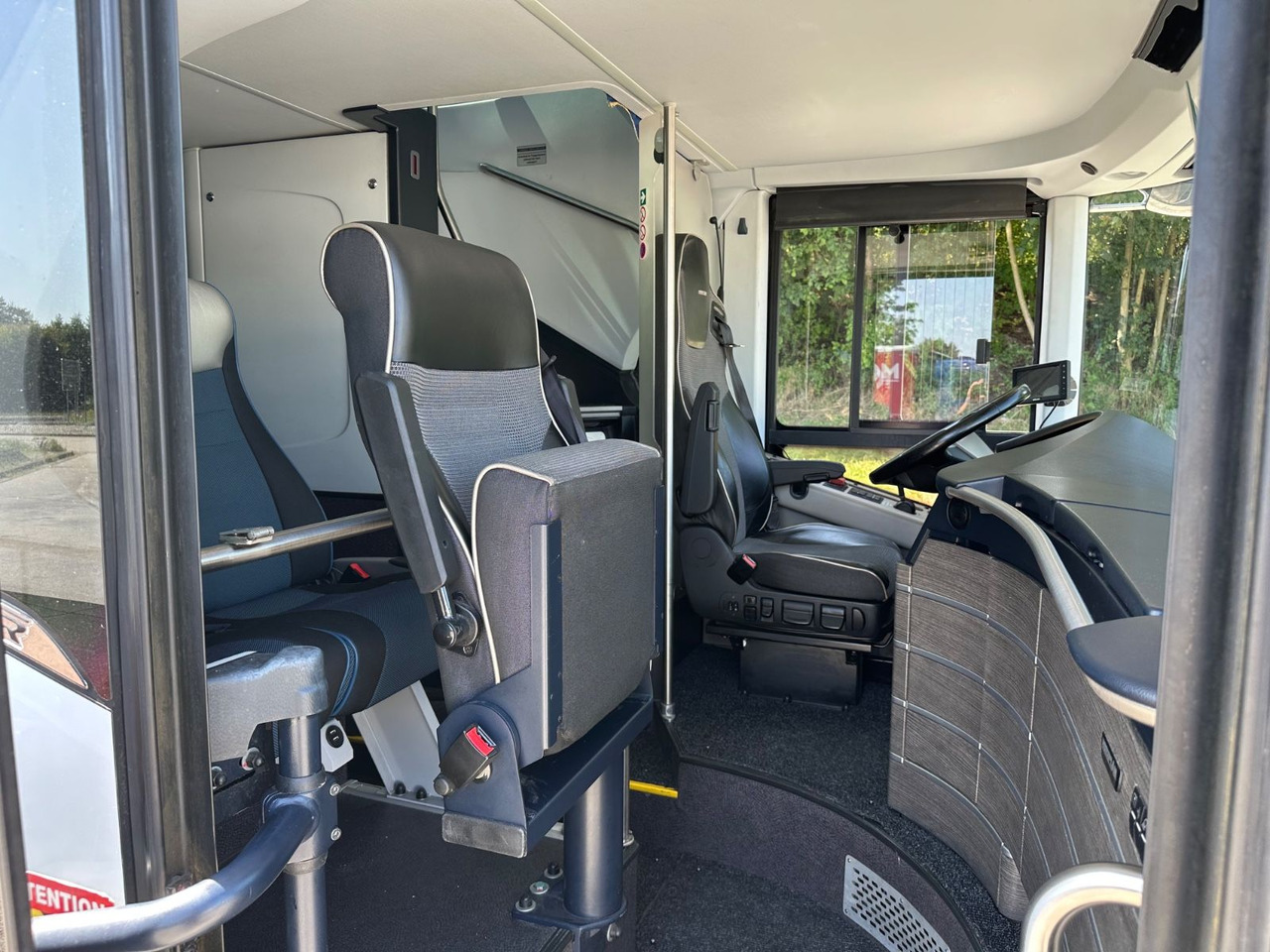 Neoplan P06 Skyliner L (83 Sitze*TOP*Motor Neu*Panorama) в лизинг Neoplan P06 Skyliner L (83 Sitze*TOP*Motor Neu*Panorama): фото 14 Neoplan P06 Skyliner L (83 Sitze*TOP*Motor Neu*Panorama) в лизинг Neoplan P06 Skyliner L (83 Sitze*TOP*Motor Neu*Panorama): фото 14