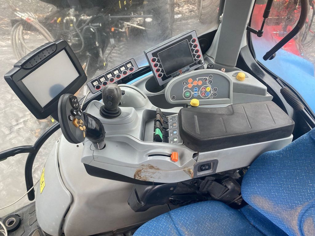 Трактор New Holland T7050 (5.638 Betriebs std.): фото 6